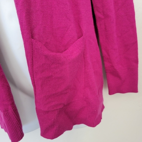 Ann Taylor Loft Women's Small Magenta Pink Long Sleeve Cardigan 25% Wool Blend - Picture 8 of 8